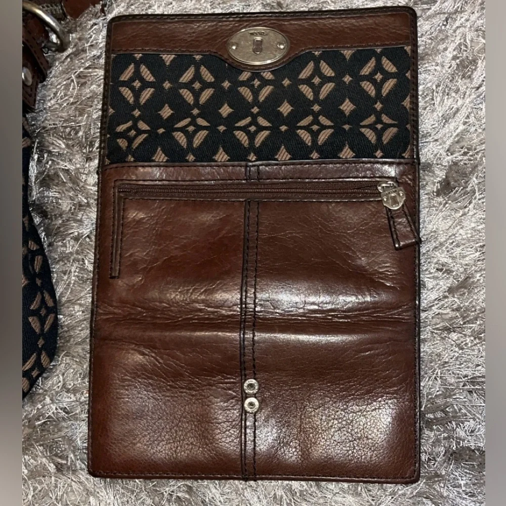 Black & Brown Matching Fossil Brand Purse & Wallet Set - Picture 3 of 8